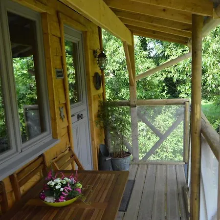 木屋 Les Insolites De La Cascade *