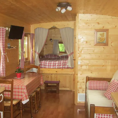 Les Insolites De La Cascade Lespesses