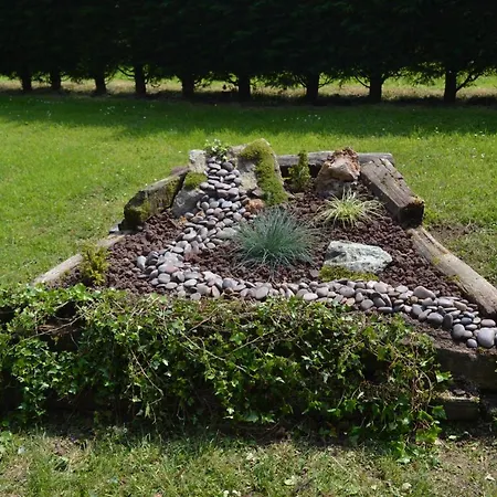 Les Insolites De La Cascade 木屋