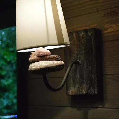 Les Insolites De La Cascade 木屋